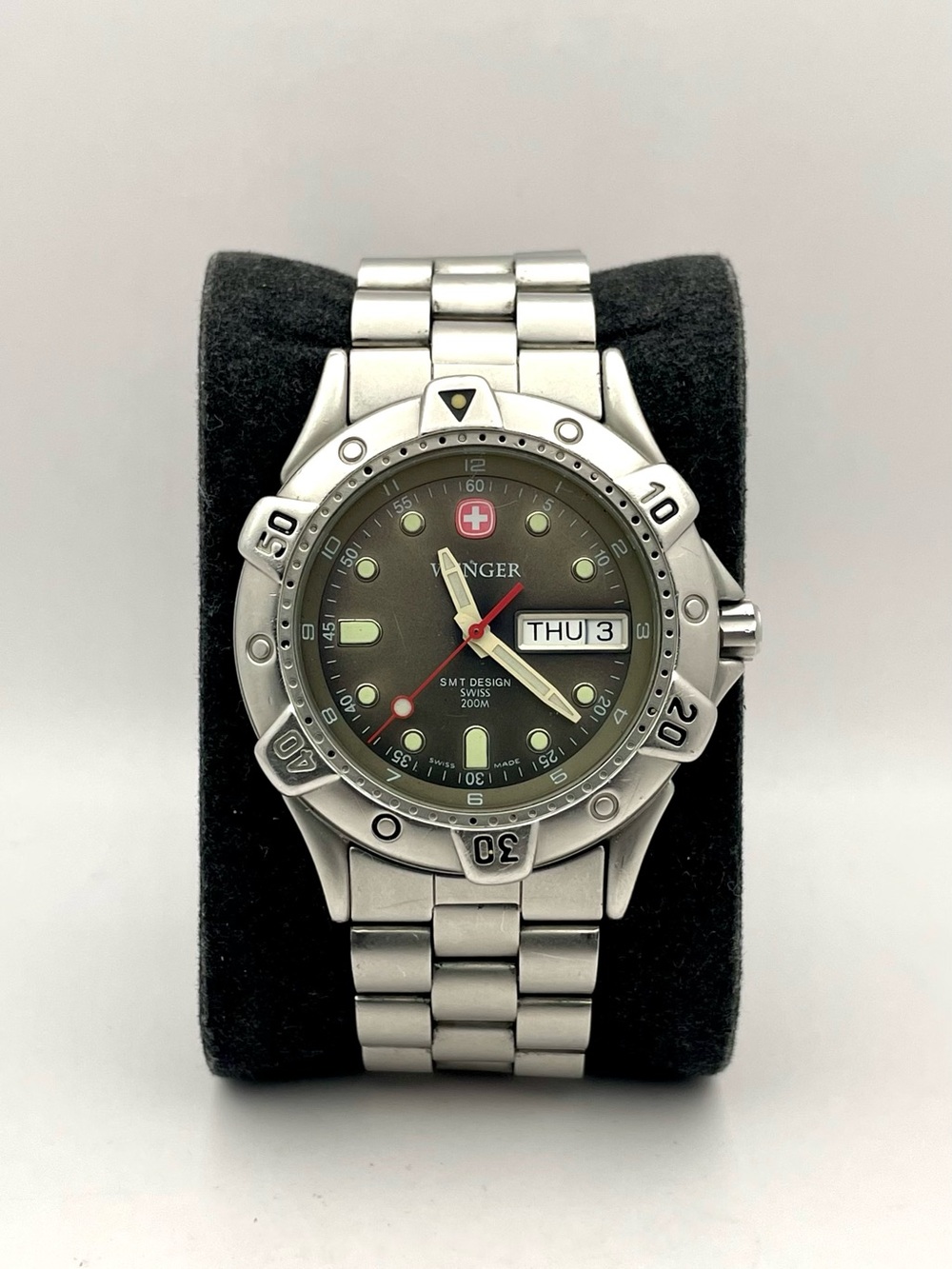 Wenger SMT Design Swiss Made Diver 200m Men’s Day/Date Watch - New Battery